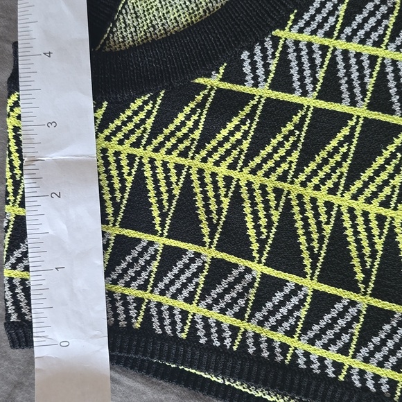 NWT Rachel Roy Black and Yellow Patterned Sleeveless Top XL - Picture 6 of 8